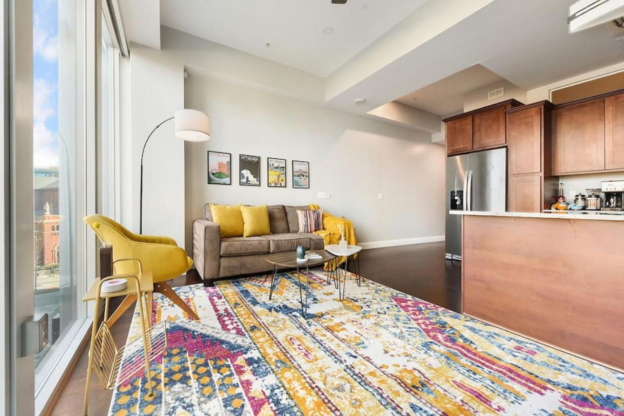 Hostwise Stays - The Washington At Chatham - Free Parking, Private Gym, Skyline Views! Pittsburgh Kültér fotó