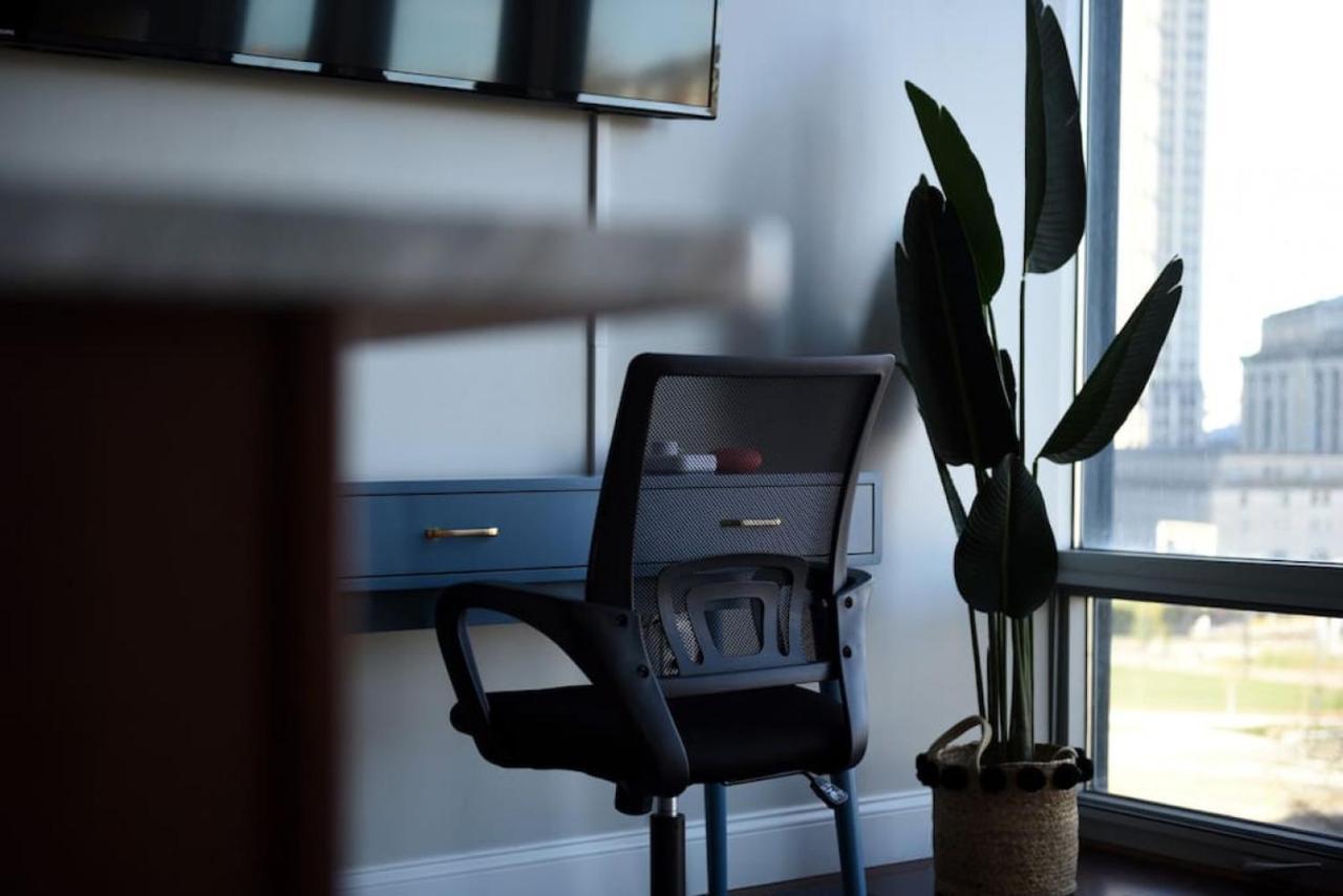Hostwise Stays - The Washington At Chatham - Free Parking, Private Gym, Skyline Views! Pittsburgh Kültér fotó
