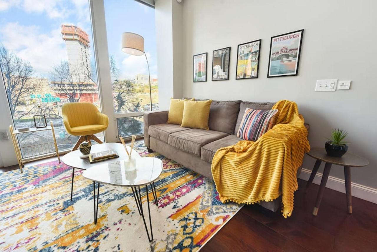 Hostwise Stays - The Washington At Chatham - Free Parking, Private Gym, Skyline Views! Pittsburgh Kültér fotó
